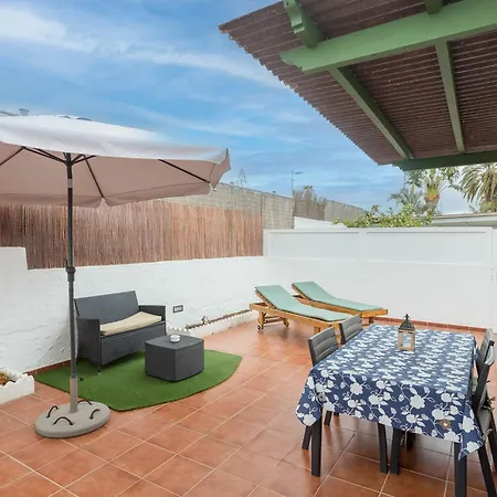 Private Chill-out Terrace - Pool Apartment San Bartolome de Tirajana (Gran Canaria)