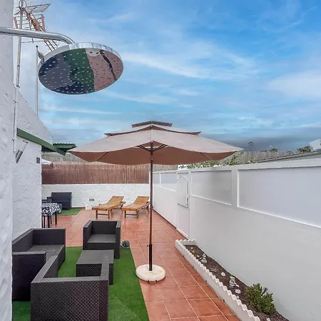 Private Chill-out Terrace - Pool *