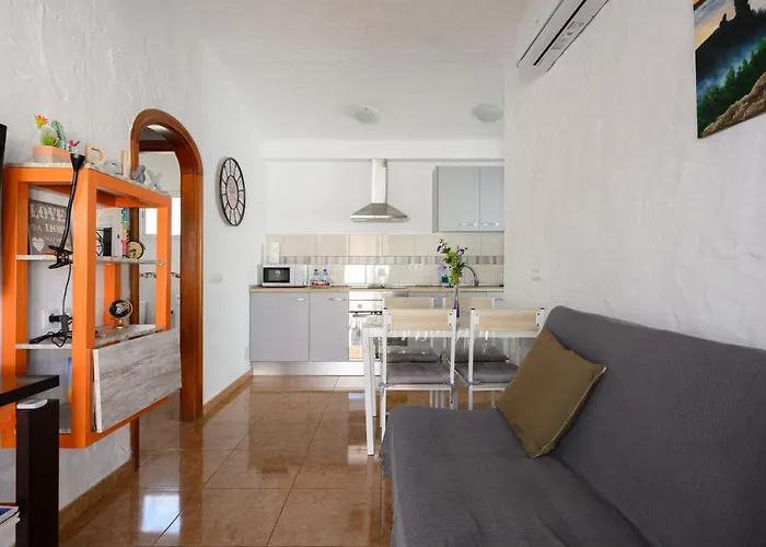 Private Chill-out Terrace - Pool Сан-Бартоломе