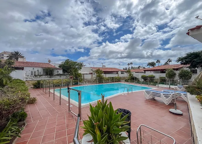 Апартаменты Private Chill-out Terrace - Pool Сан-Бартоломе