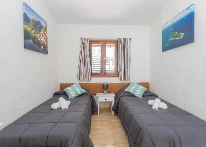 Private Chill-out Terrace - Pool Сан-Бартоломе